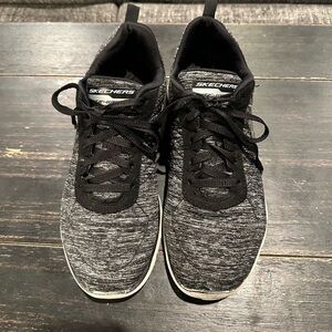 Skechers Flex Appeal 2.0 Lite-Weight Black White Sneakers Women’s size 7